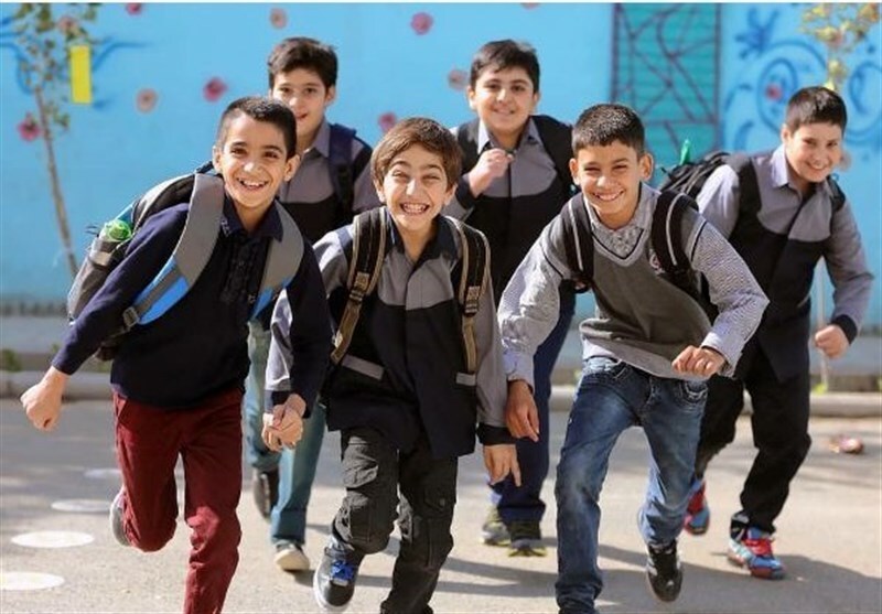 همه دانش‌آموزان استان یزد از ابتدای مهرماه بیمه شدند 