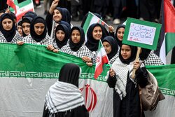 فریاد استکبارستیزی فارسیها فردا در یوم اله ۱۳ آبان فریاد استکبارستیزی فارسیها فردا در یوم اله ۱۳ آبان