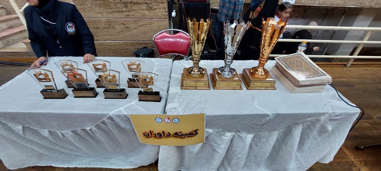 قهرمانی گیلان در دومین دوره مسابقات کشوری کاراته بانوان