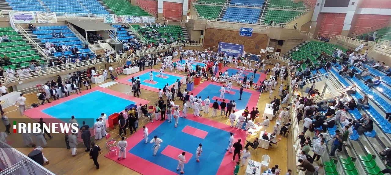 نایب قهرمانی مازندران در مسابقات کشوری کاراته بانوان و آقایان نایب قهرمانی مازندران در مسابقات کشوری کاراته بانوان و آقایان