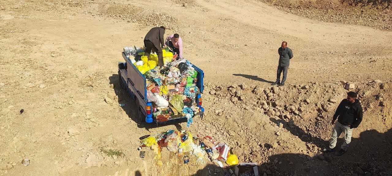 بیش از ۲ تن مواد غذایی غیربهداشتی در میاندوآب امحا شد