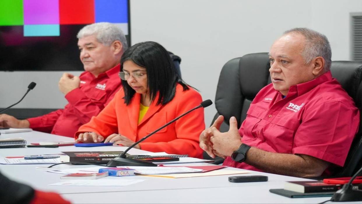 رزمایش آمریکا در نزدیکی سواحل ما اقدامی تحریک‌آمیز است