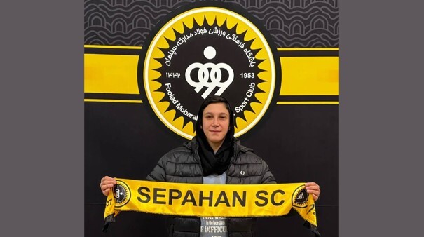 نیکخواه در تیم فوتبال بانوان سپاهان نیکخواه در تیم فوتبال بانوان سپاهان