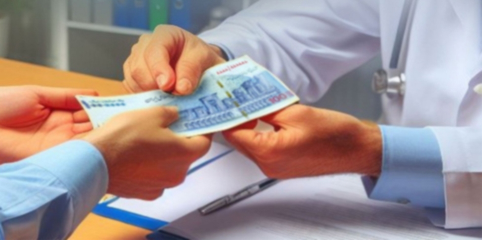 پرونده پزشکان متخلف شهرستان قائنات روی میز تعزیرات