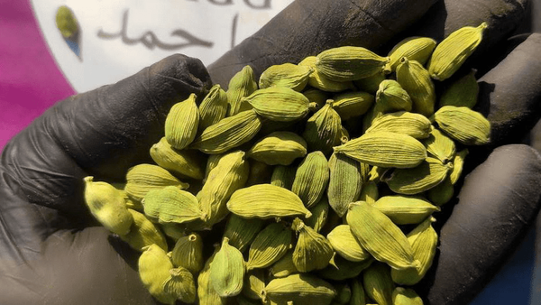 کشف محموله میلیاردی هل قاچاق در نایین کشف محموله میلیاردی هل قاچاق در نایین