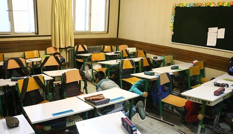 برگزاری مانور سراسری ایمنی در برابر زلزله در مدارس میاندوآب
