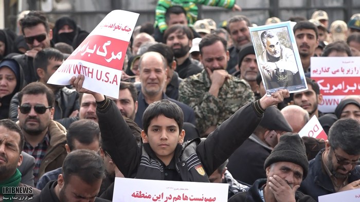 سوگواری اهالی نصف جهان در سوگ شهادت سردار سلیمانی